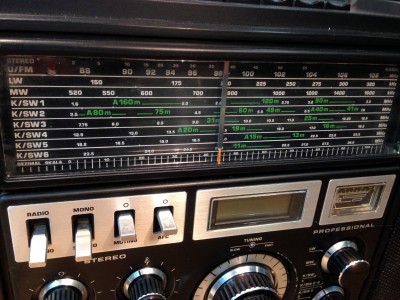 Grundig Satellit 2400 poste radio hifivintage réparations