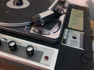 KONTACT Stereo