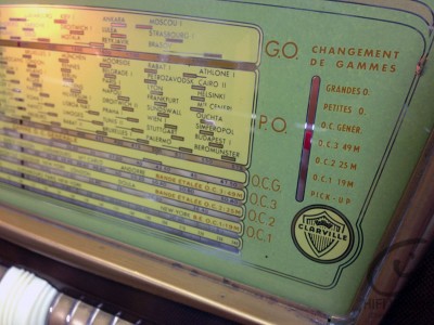 CLARVILLE M-114 radio Hifi vinage