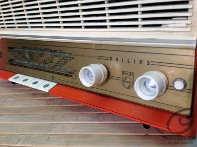 Philips B3X32A radio