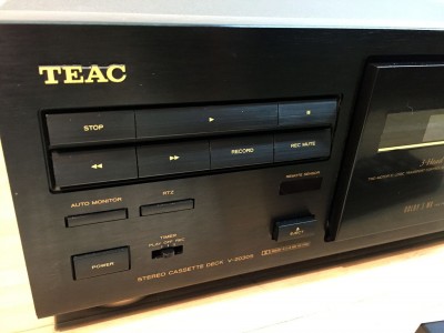 TEAC V-2030 S