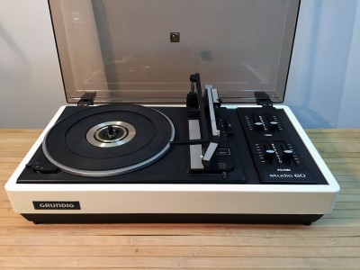 GRUNDIG Studio-60