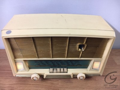 Familial Radio LUCK 1952 Radio Alpha