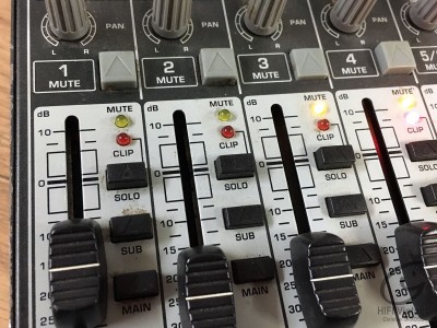 BEHRINGER XENYX-1622-FX Hifi Vintage Grados