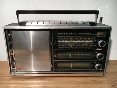 GRUNDIG Satellit 2000 Hifi Vintage Grados