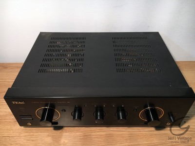TEAC A-R600