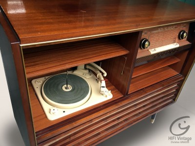 NOVAC 699 Trianon Stéréo