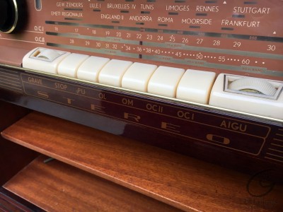 NOVAC 699 Trianon Stéréo