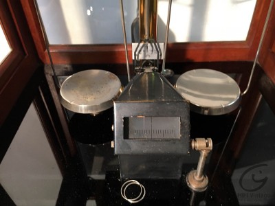 AUGUST SAUTER Balance de precision