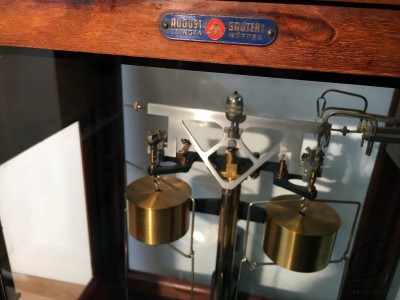 AUGUST SAUTER Balance de precision