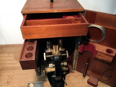 STIASSNIE Microscope binoculaire