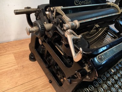 CONTIN Machine à écrire