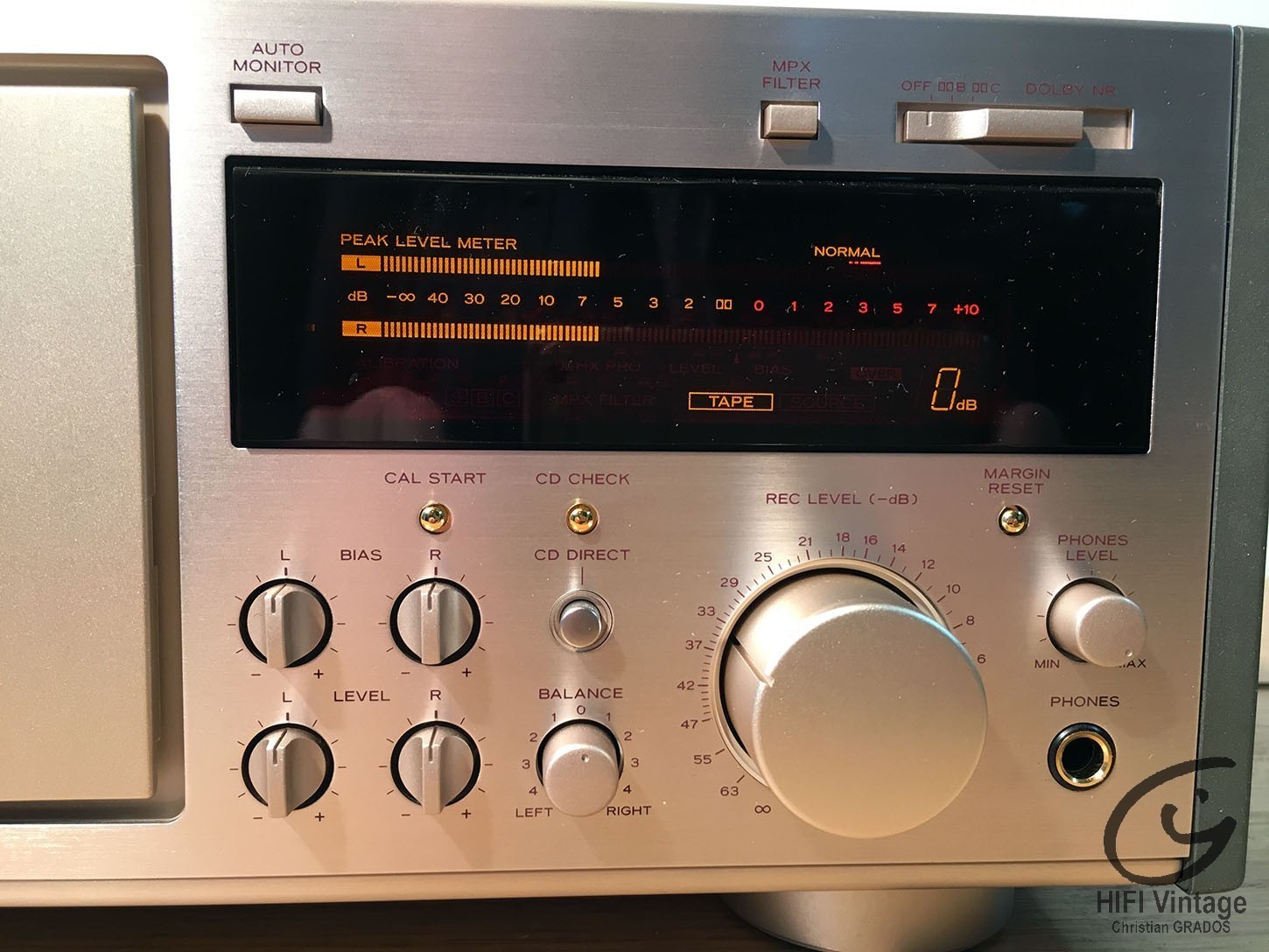 TEAC-V-7000