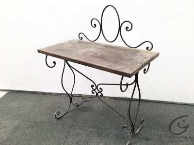 Table de jardin métalique 
