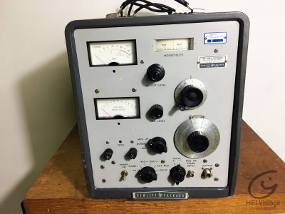 HEWLETT PARCKARD  UHF Générateur 612-A 