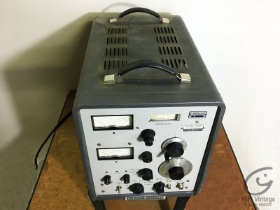 HEWLETT PARCKARD  UHF Générateur 612-A 