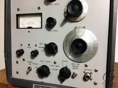 HEWLETT PARCKARD  VHF Generator 608-C 