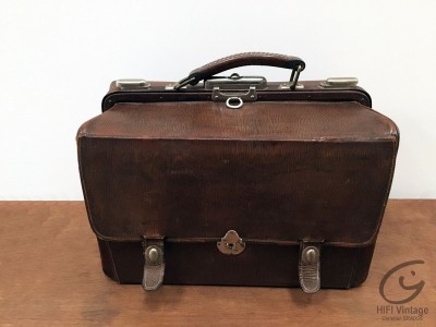 Mallette de voyage avec accessoires 