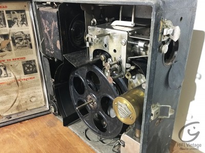 DE VRY Projecteur portable 35mm 