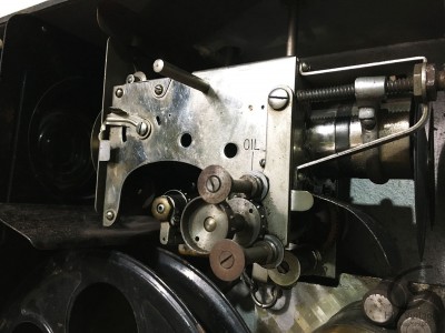 DE VRY Projecteur portable 35mm 