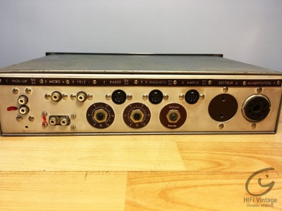 A CHARLIN Pré Amplificateur Transistors 
