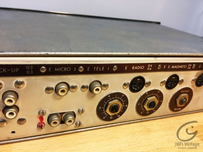 A CHARLIN Pré Amplificateur Transistors 