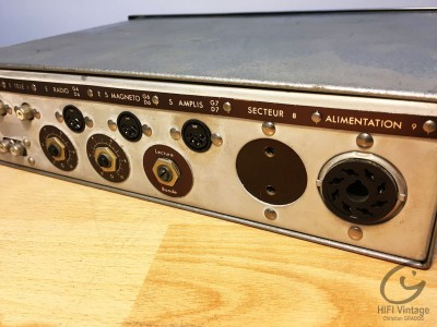A CHARLIN Pré Amplificateur Transistors 