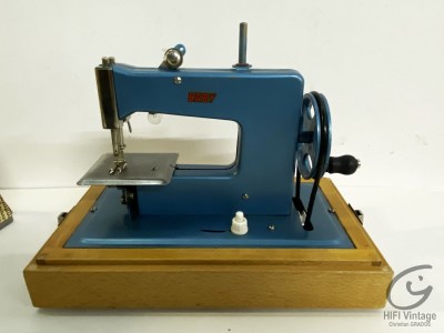  BABY Machine à coudre enfants 1960 