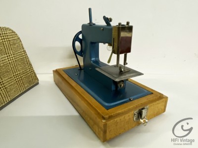 BABY Machine à coudre enfants 1960