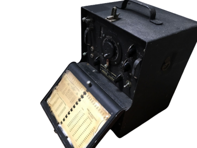 Location REF BC-221-Frequencemetre