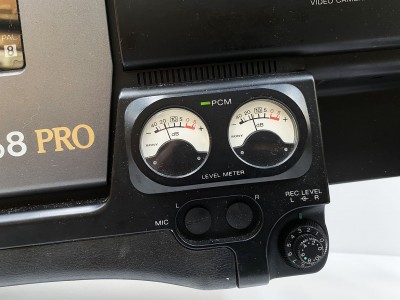 SONY CCD V-200-E 