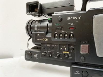 SONY CCD V-200-E 