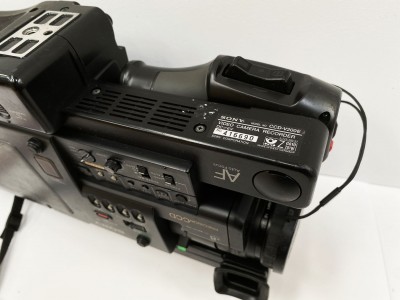 SONY CCD V-200-E 