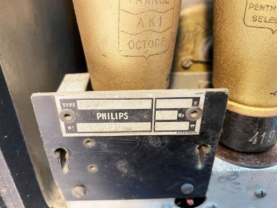 Location PHILIPS 525-A