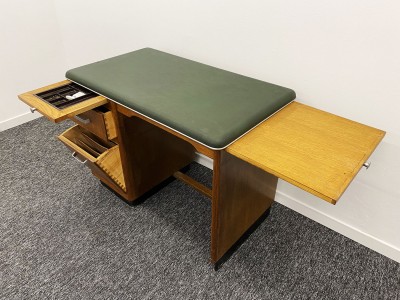 Bureau 1950