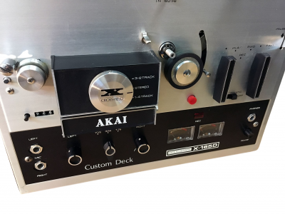 AKAI X-165D