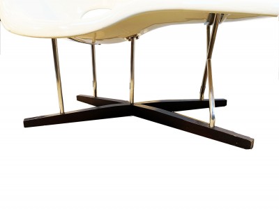 VITRA-Chaise-longue-EAMES