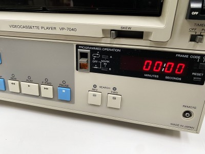 SONY VP-7040
