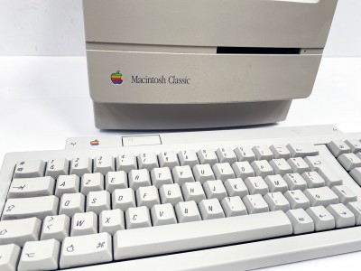 APPLE  MACINTOSH M-0420 Classic