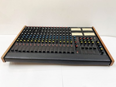 STUDIOMASTER 16 to 4 Hifi Vintage réparations