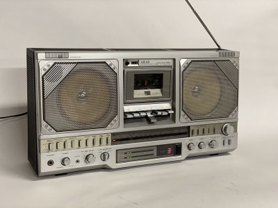 AKAI AJ-530