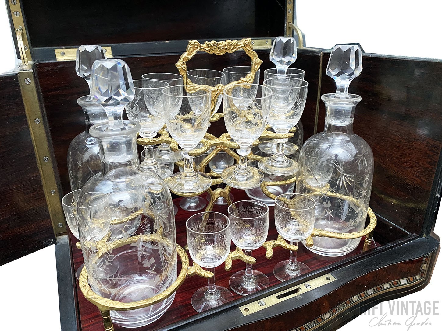 Liquor cellar 19e