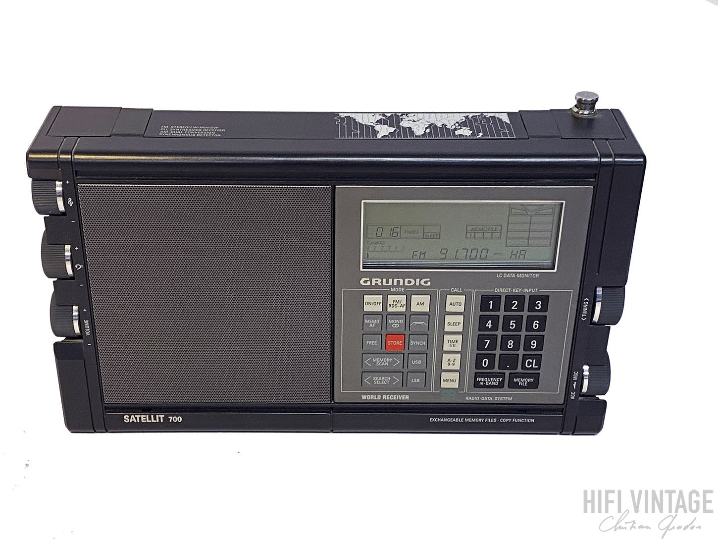 grundig-satellit-700.jpg