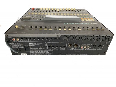 YAMAHA Programmable Mixer 01 Hifi Vintage réparations