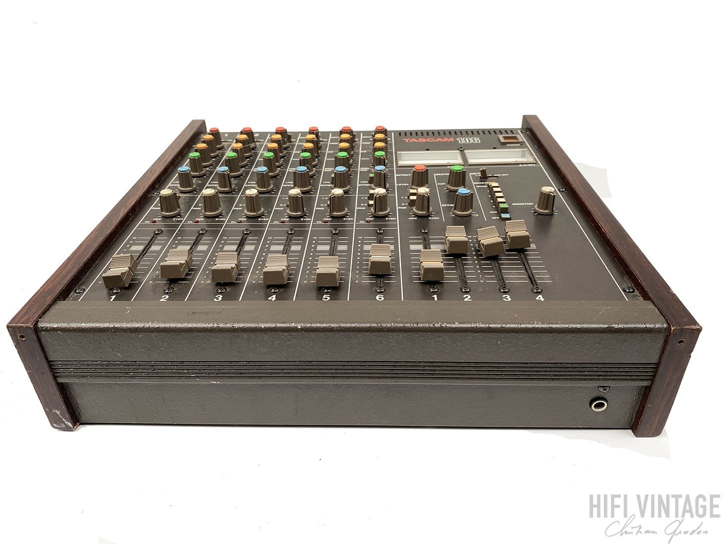 TASCAM 106