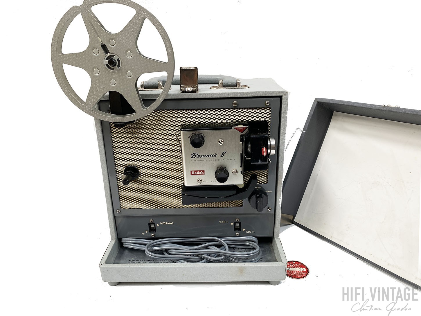 Projecteur Kodak Brownie 8 avec lampe et bobine dans Projecteur Kodak Brownie 8 avec lampe et bobine dans