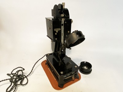 PATHE-BABY Type B