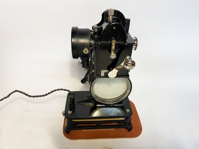 PATHE-BABY Type B