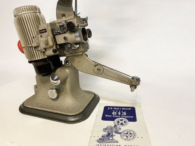 G-B BELL HOXELL Model 613 16 mm