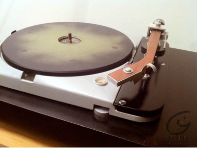 Thorens TD124 MKII